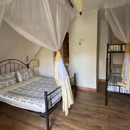 Ahadi Lodge อารูชา ภายนอก รูปภาพ