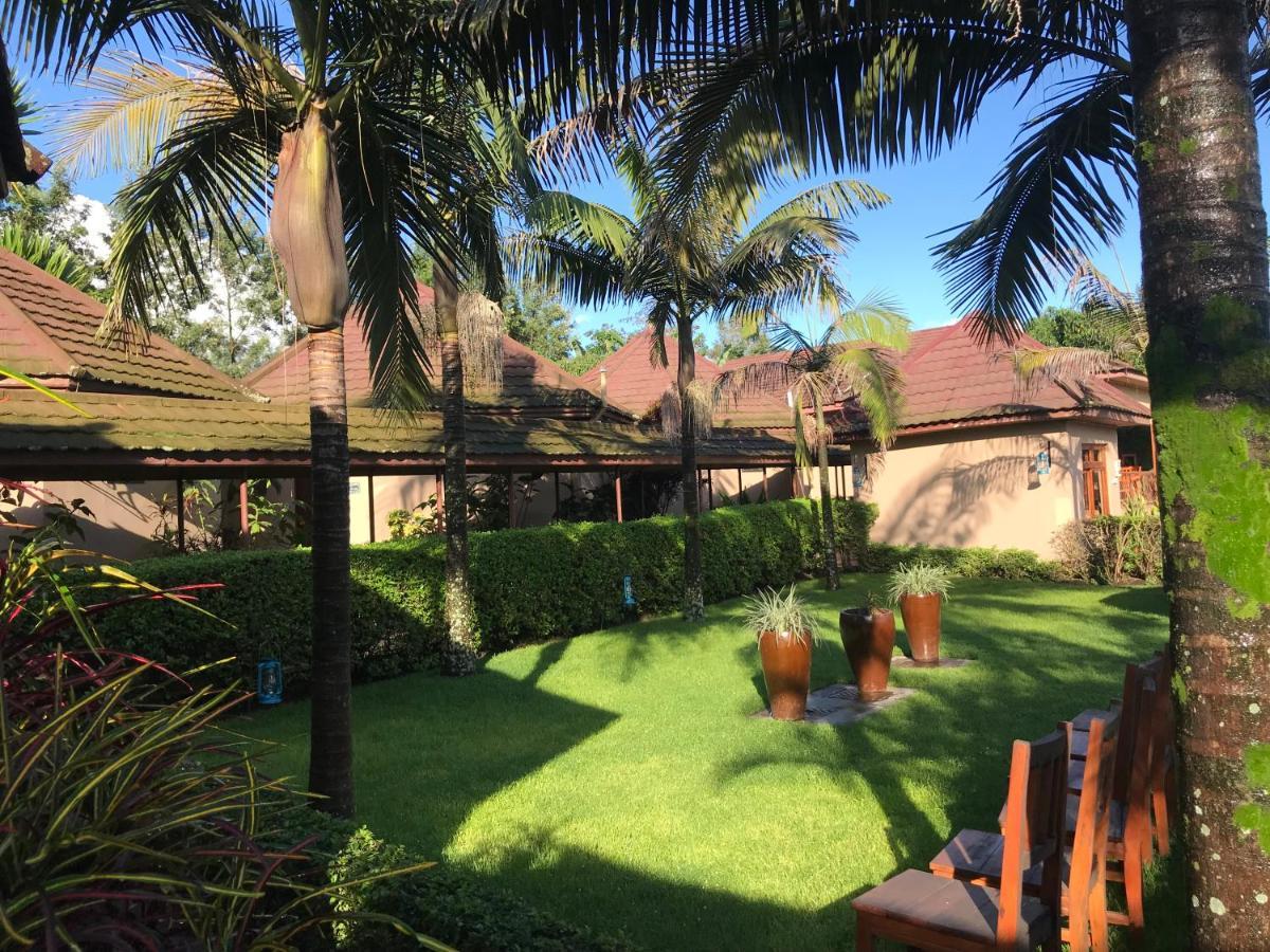 Ahadi Lodge อารูชา ภายนอก รูปภาพ