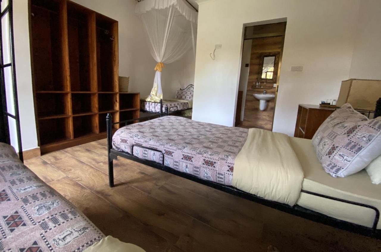 Ahadi Lodge อารูชา ภายนอก รูปภาพ