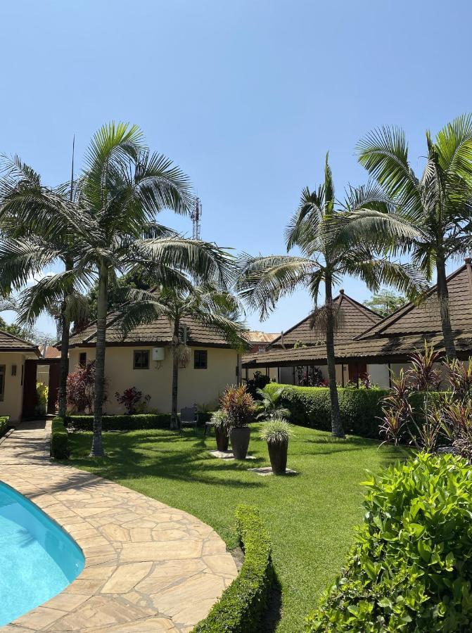 Ahadi Lodge อารูชา ภายนอก รูปภาพ