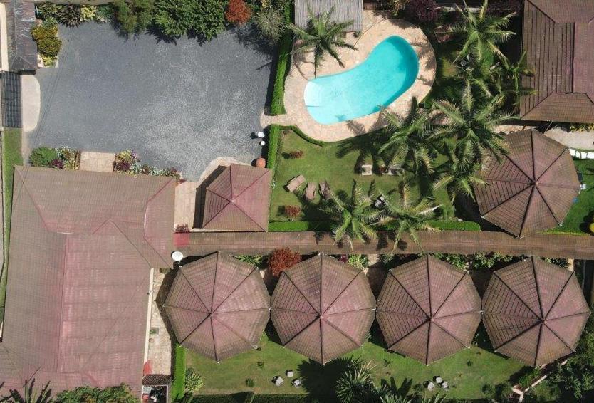 Ahadi Lodge อารูชา ภายนอก รูปภาพ